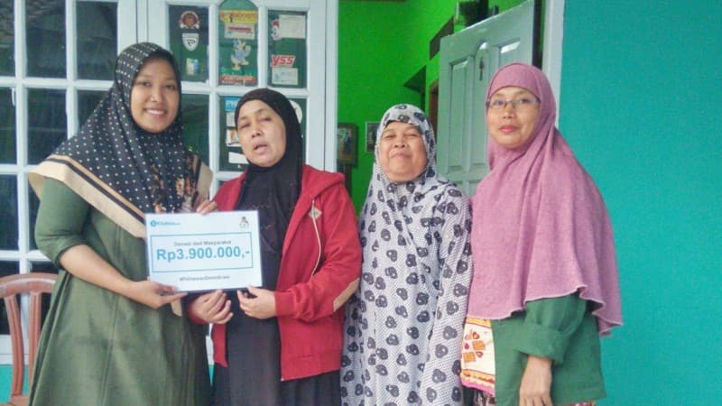 Gusdurian Bekasi Serahkan Bantuan ke Keluarga KPPS yang Meninggal