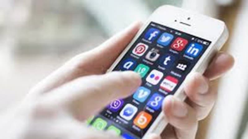 Peran Nilai Agama bagi Anak yang Kecanduan Smartphone