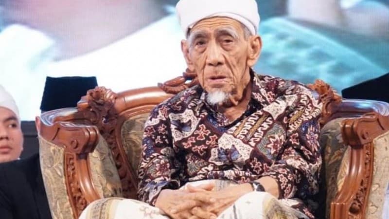 PBNU Minta Nahdliyin Shalat Ghaib untuk Mbah Maimoen