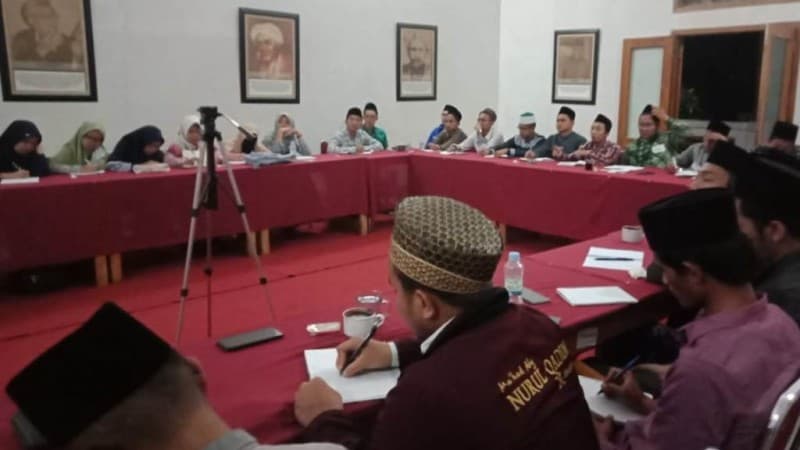 Ilmu Ushul Fiqih dan Fiqih Perlu untuk Menjawab Perkembangan Zaman