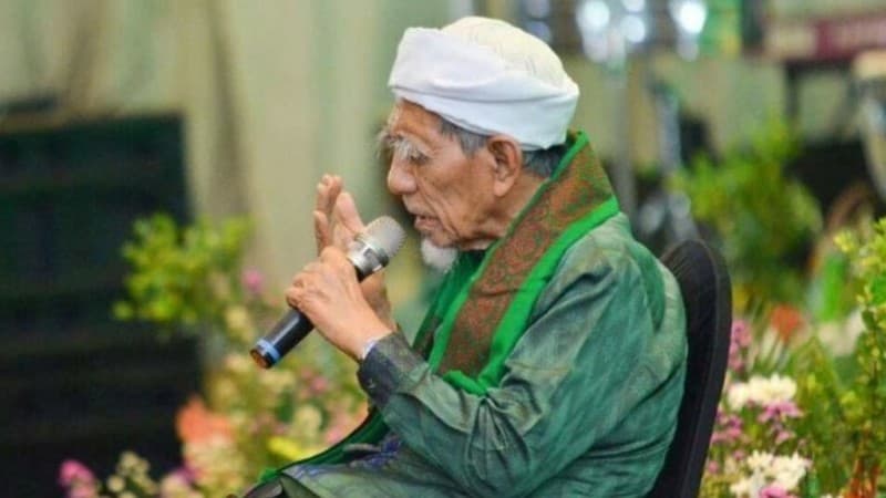 Alasan Banyak Orang Ngalap Berkah ke Mbah Maimoen