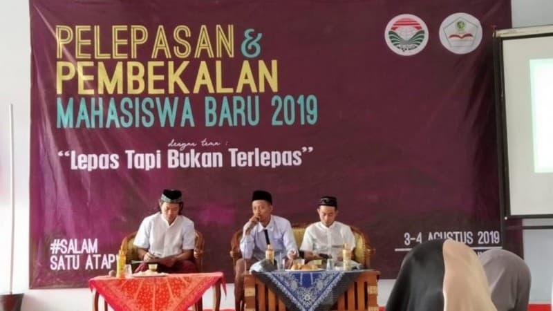 Cara Nuris Bina Ke-NU-an Santrinya yang Kuliah