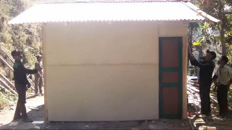 Ansor dan Banser di Kawasan Pacitan Gelar Bedah Rumah