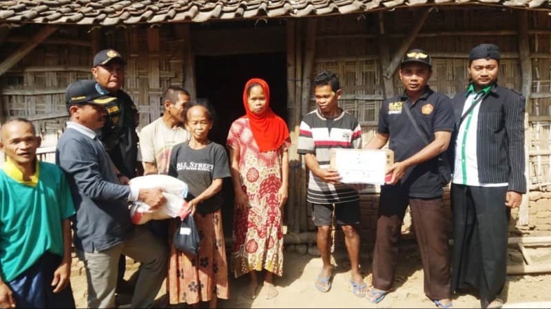 Ansor di Ponorogo Peringati Kemerdekaan dengan Berbagi Daging dan Sembako