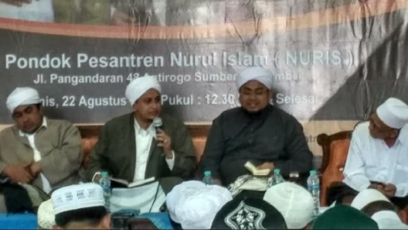 Habib Hasan: Shalat Adalah Hiburan bagi Orang Khusyuk