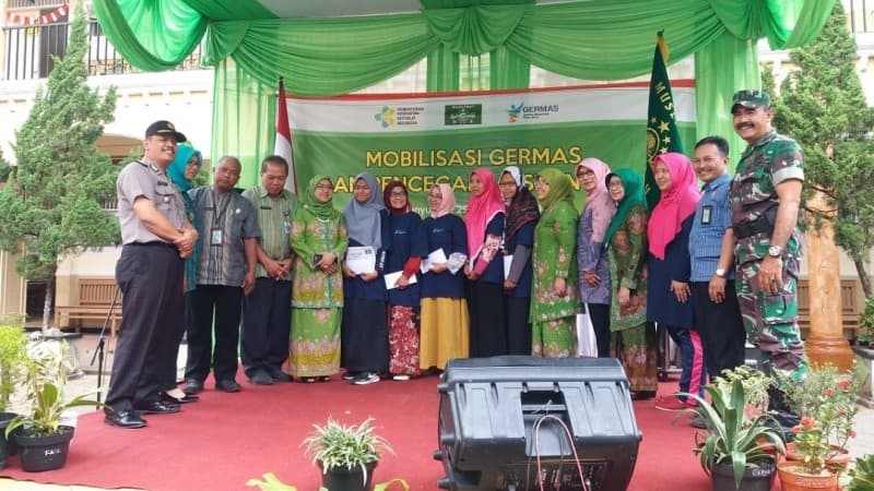 Muslimat NU Lakukan Mobilisasi Germas di Pesantren Al-Azhari Ajibarang