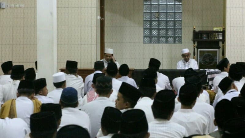Sambut Wisuda, Pesantren Al-Hikamussalafiyyah Gelar Semaan Al-Qur'an di 33 Masjid