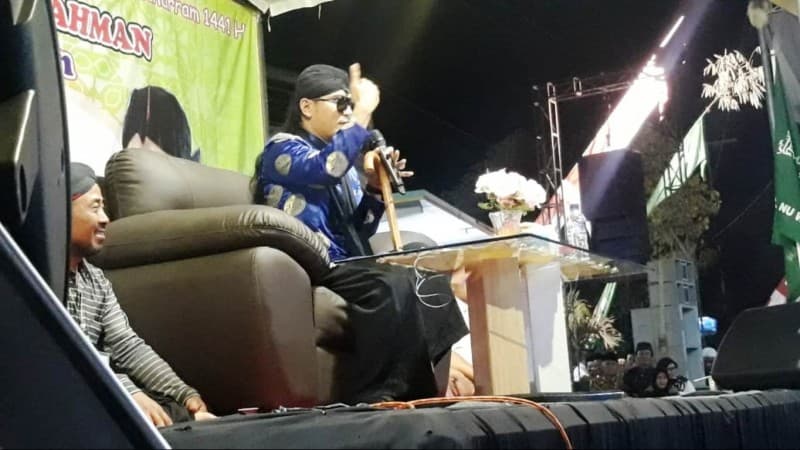 Gus Miftah: Bangun Masjid Penting, Memakmurkan Lebih Penting