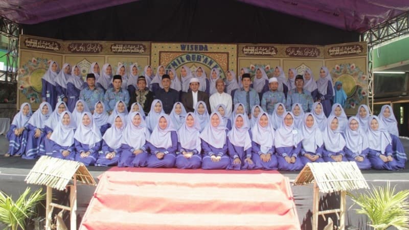 Penghafal Al-Qur'an Tanda Bumi Masih Akan Tetap Tegak