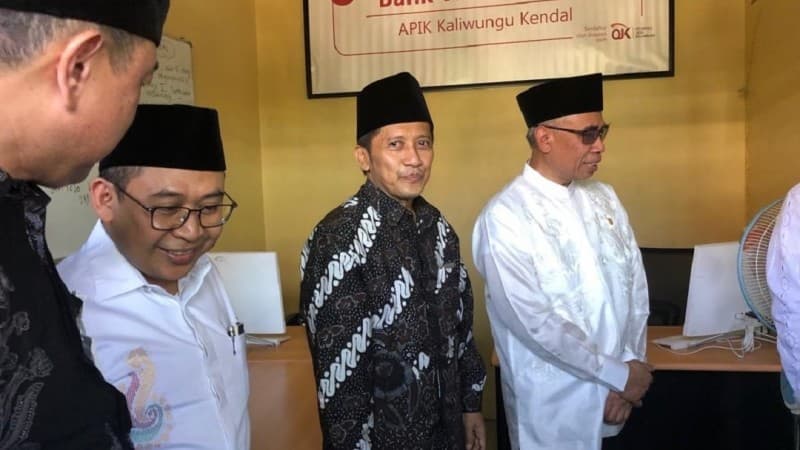 Pesantren APIK Kaliwungu Luncurkan Bank Wakaf Mikro