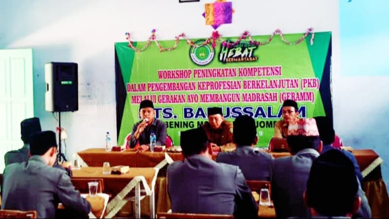 MTs Babussalam Jombang Gencarkan Gerakan Bangun Madrasah