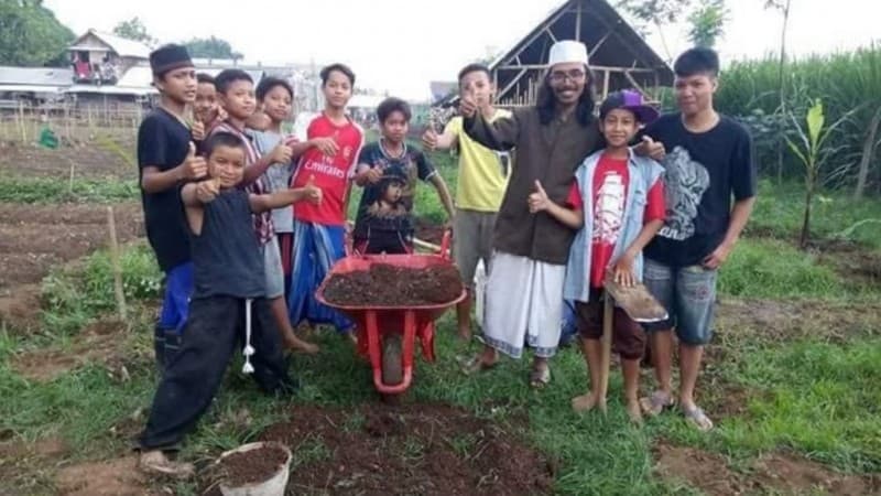 Kenapa Santri Harus Bisa Bertani?