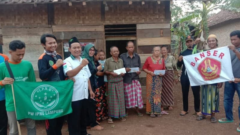 Aksi Cepat LAZISNU Pringsewu Bantu Korban Angin Kencang di Pantura