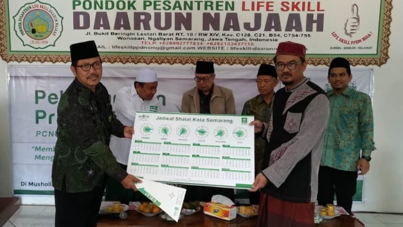 Pentingnya Belajar Ilmu Falak di Tengah Maraknya Aplikasi Digital