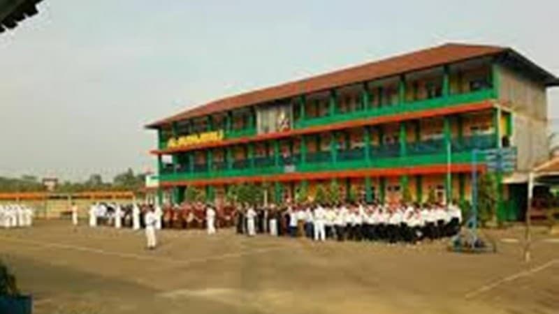 Al-Muhajirin Purwakarta Kembangkan Pesantren Milenial hingga Lansia