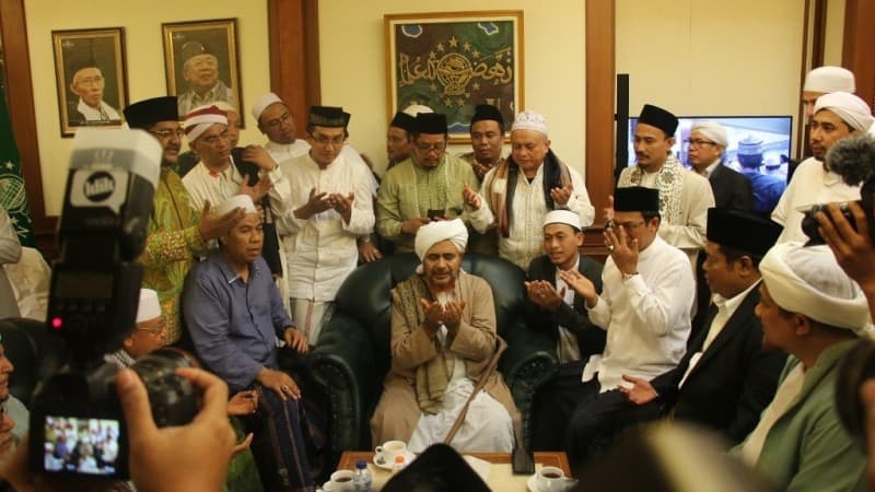 Makna Kunjungan Habib Umar bin Hafidz ke PBNU