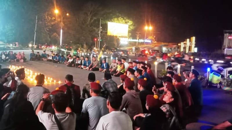 Wakapolda Kalbar Pimpin Shalat Ghaib Bersama Aktivis Mahasiswa