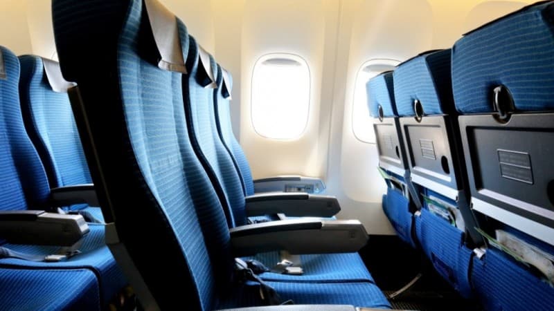 Salah Menempati Kursi Pesawat Terbang