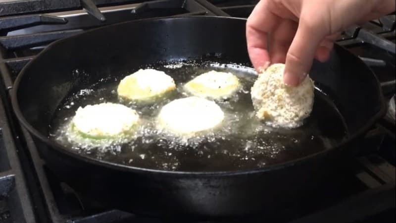 Hukum Makanan dan Minuman yang Kejatuhan Keringat