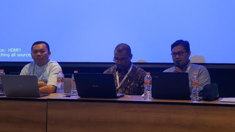 Di Hadapan Realitas Politik, Santri Harus Kedepankan Akhlak