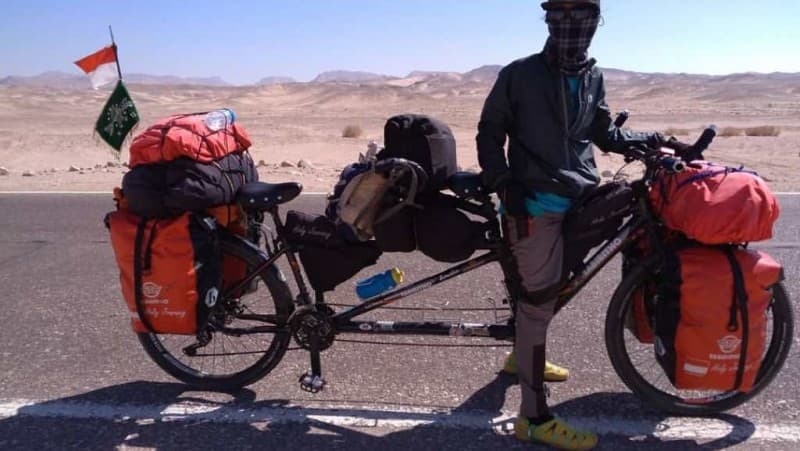 Santri NU Bersepeda Keliling Dunia (Bagian I); Hakam Mabruri dan Barzanji