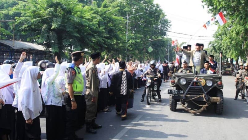 Lepas Pawai, Bupati Sidoarjo Ajak Santri Peduli Persoalan Bangsa