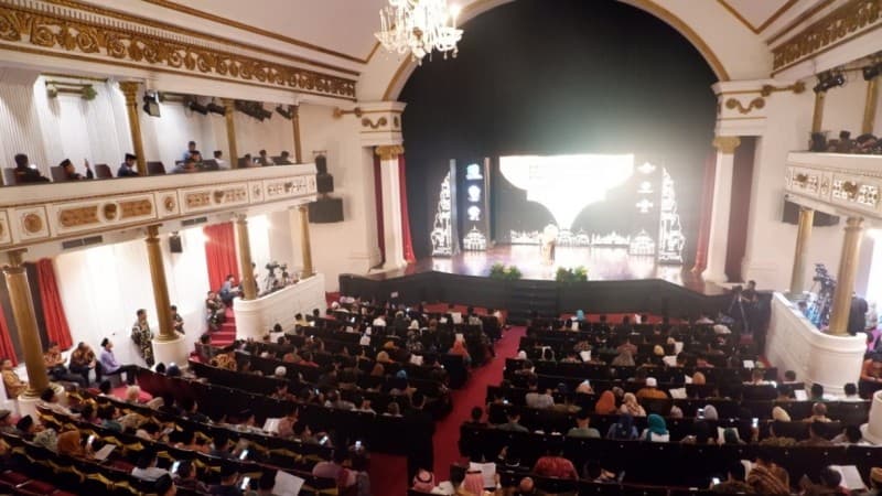 Islam Indonesia Kedepankan Toleransi dan Perdamaian