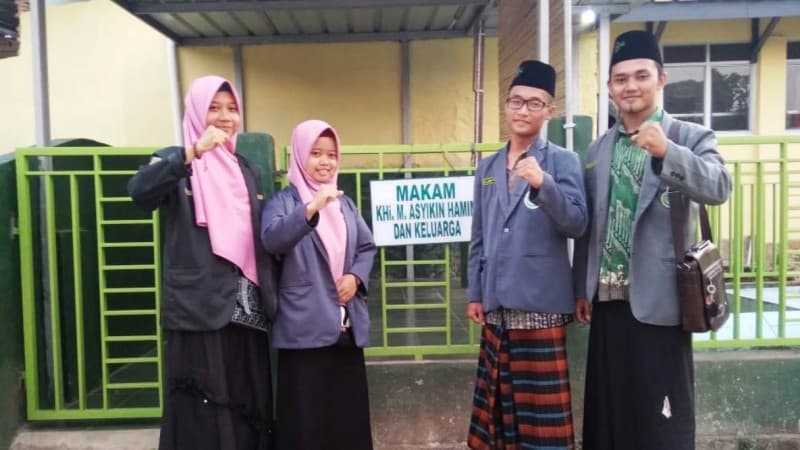 Ngalap Barakah Santri KHM Hasyim Asy'ari di Bandar Lampung