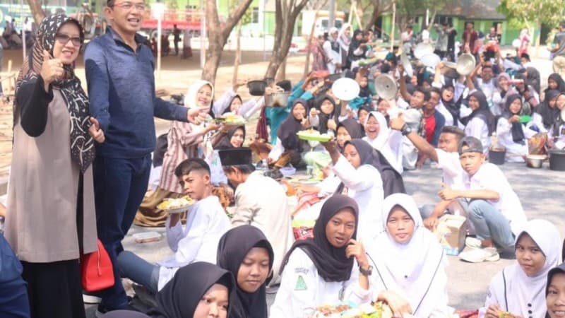 Ngaliwet 1000 Kastrol di Al-Mizan Majalengka