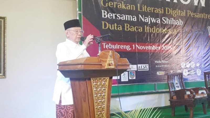 Gus Sholah: Kita Harus Beri Contoh Berliterasi yang Baik