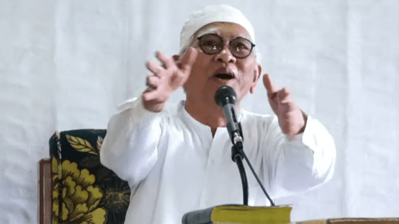 Gus Mus: Banggalah Jadi Orang Desa