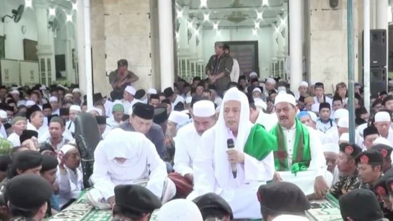 Habib Luthfi Jelaskan Makrifat di Majelis Kliwonan