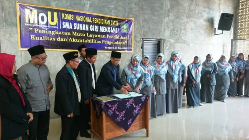 Tingkatkan Mutu, SMA Ma’arif NU Teken Kerja Sama dengan Komnasdik Jatim