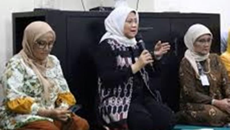 Menaker Terus Dialog dengan Tuntutan Buruh dan Pengusaha terkait UMP