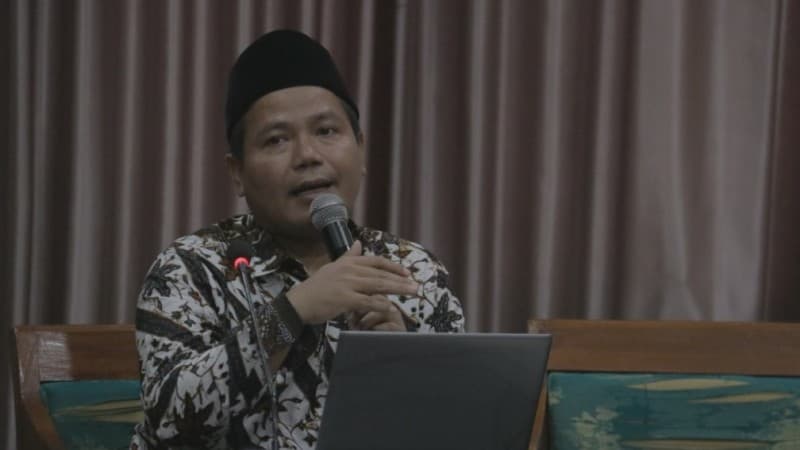 Sabbatical Leave di Syekh Nurjati, Kiai Harisudin: Dosen IAIN Harus Moderat