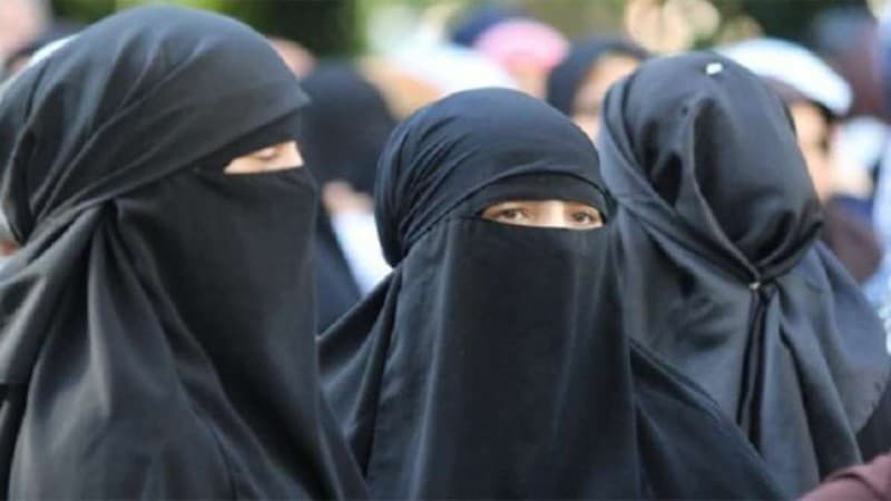 Tarik-menarik Larangan Cadar