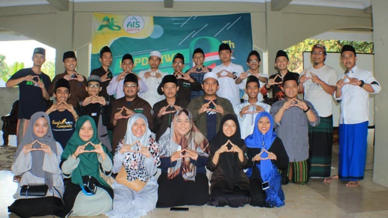 Teladani Jihad Pahlawan, 300 Santri Siap Berjihad di Medsos