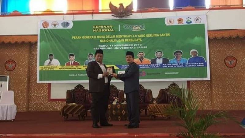 Pemuda Harus Memiliki Cita-cita Tinggi dan Berprasangka Baik