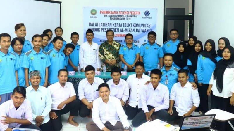 Penguasaan Teknologi Jadikan Santri Lebih Maju