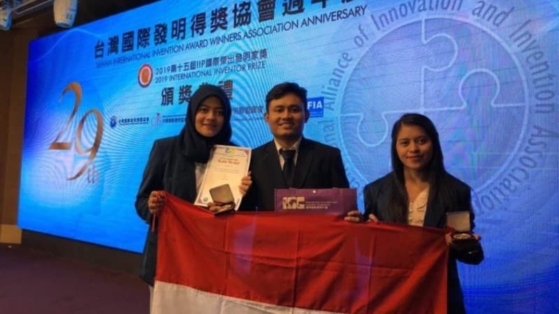 Songkok Magic Kader PMII Raih Emas di Ajang Inovasi Internasional