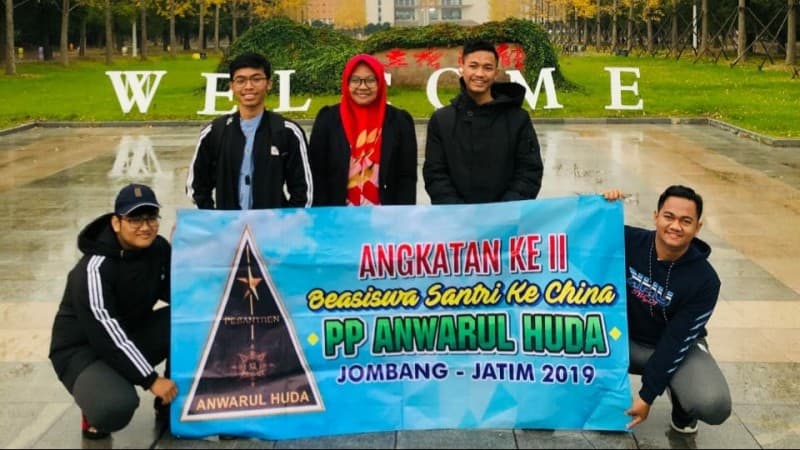 Lima Santri Anwarul Huda Jombang Peroleh Beasiswa ke Jiangsu China