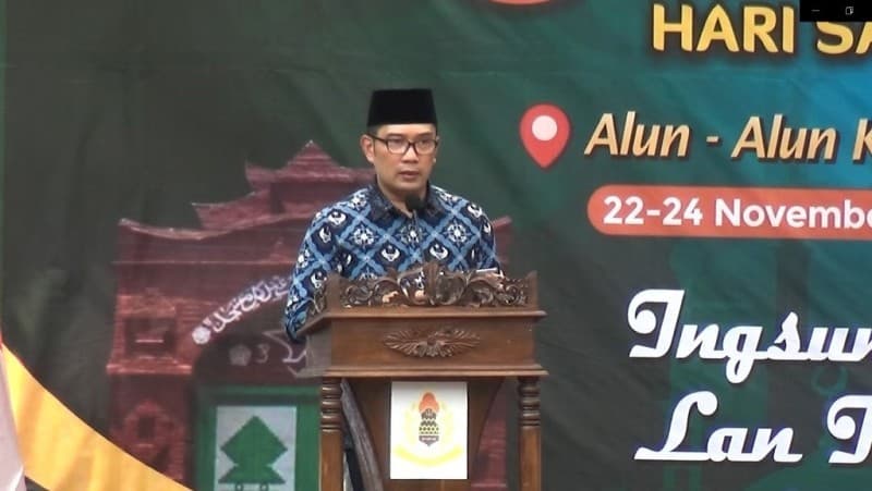 Dua Pantun Ridwan Kamil tentang Pemberdayaan Masyarakat melalui Masjid
