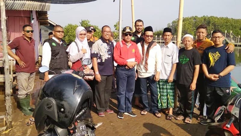 Gandeng Rabithah Alawiyah, NU Pekalongan Tanam Mangrove di Pantai