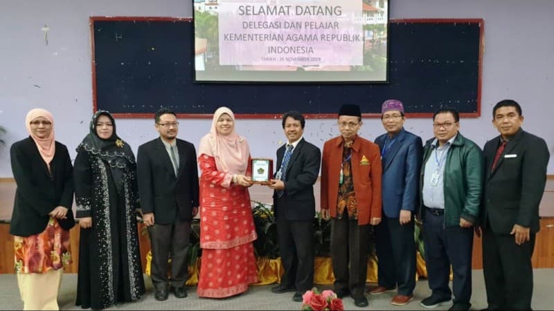 Sejumlah Aktivis Kampus Kenalkan Islam Moderat di 3 Negara