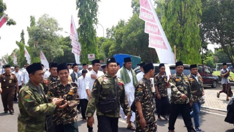 Pengajian di Ngawi, Gus Muwafiq Borong Dagangan untuk Jamaah