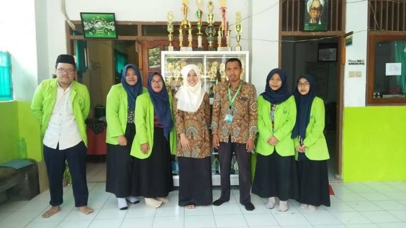 MI Miftahul Akhlaqiyah Semarang Akrab dengan Teknologi