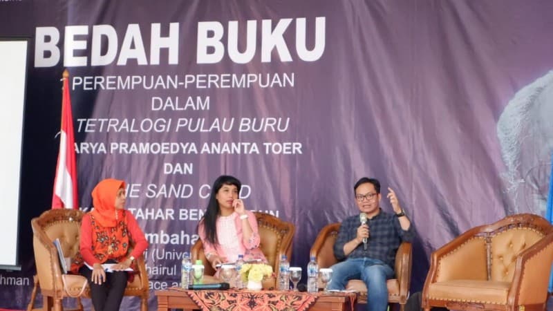 Karya Sastra Punya Misi Edukasi Sosial