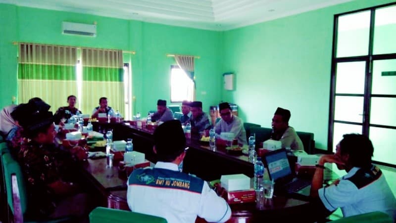 Hendak Dirikan BMTNU, NU Masalembu Sumenep Belajar ke Jombang