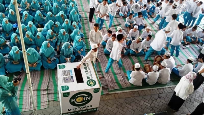 Koin Muktamar NU Disambut Meriah di SMP Khadijah Surabaya