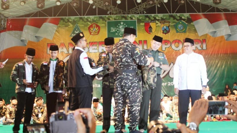 Jaga Kebersamaan, Banser Shalawatan Bersama Tentara dan Polisi